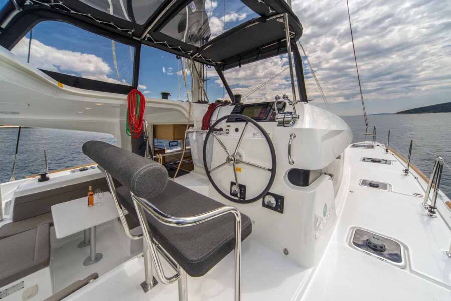 Lagoon 39  | Amazing