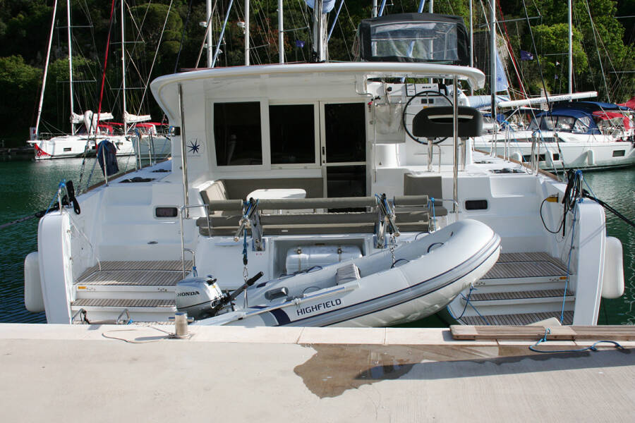 Lagoon 40 | The Dove 