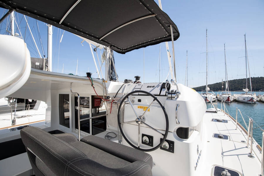 Lagoon 40  | Mare Negroni