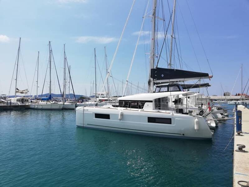 Lagoon 40  | Lubina