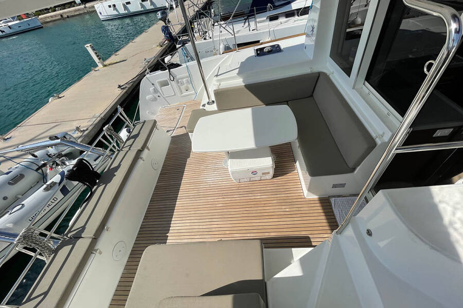 Lagoon 40  | Santai