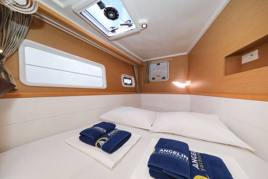 Lagoon 400 S2  | Kinga V