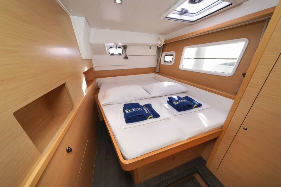 Lagoon 400 S2  | Kinga V