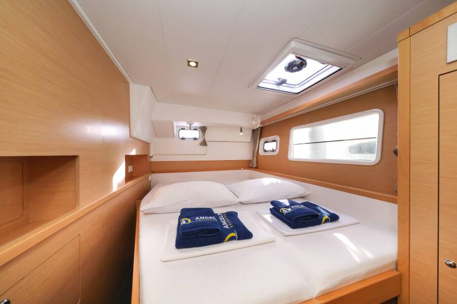 Lagoon 400 S2  | Kinga V