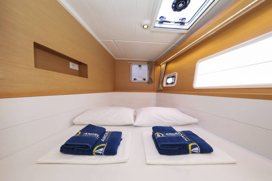 Lagoon 400 S2  | Kinga V