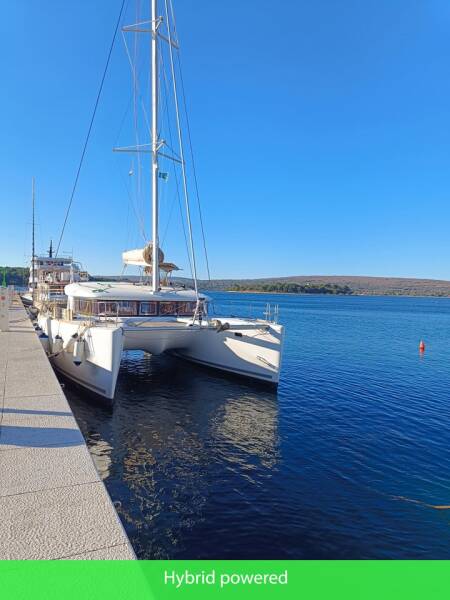 Lagoon 400 S2  | Independent I