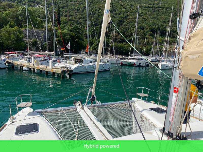 Lagoon 400 S2  | Independent I