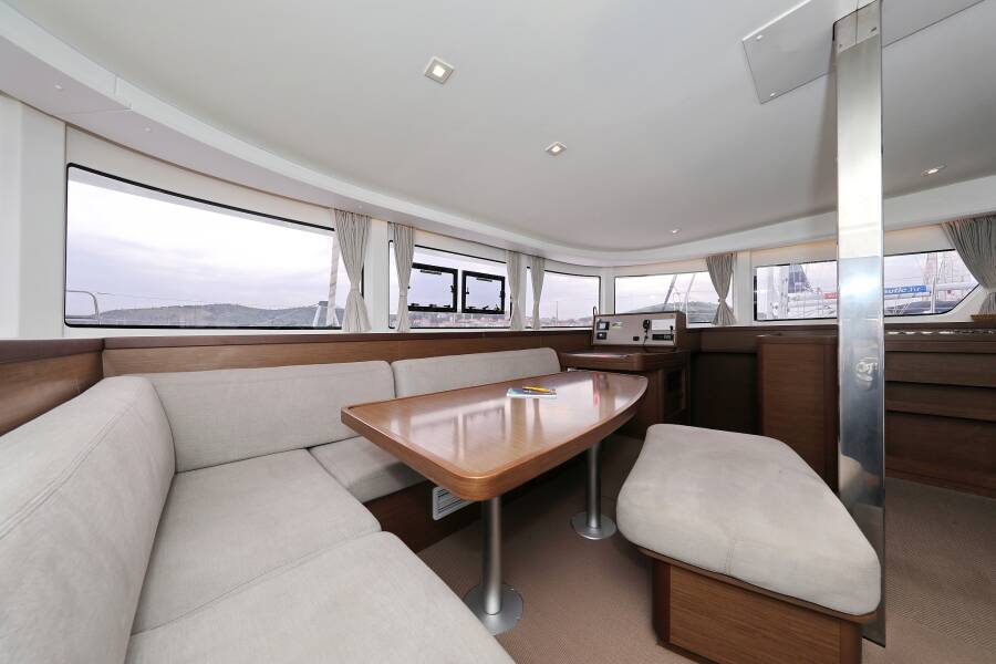 Lagoon 42  | Air Wave