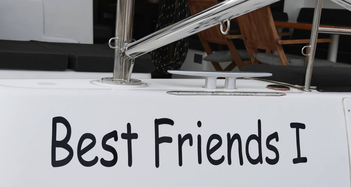 Lagoon 42  | Best Friends I