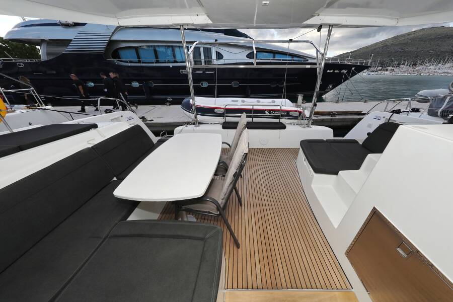 Lagoon 42  | Ocean Star