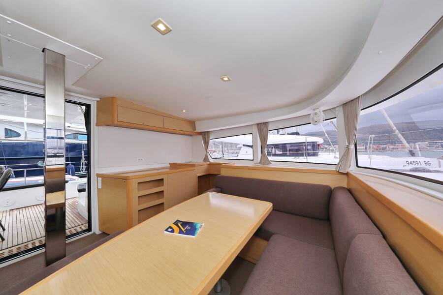 Lagoon 42  | Ocean Star