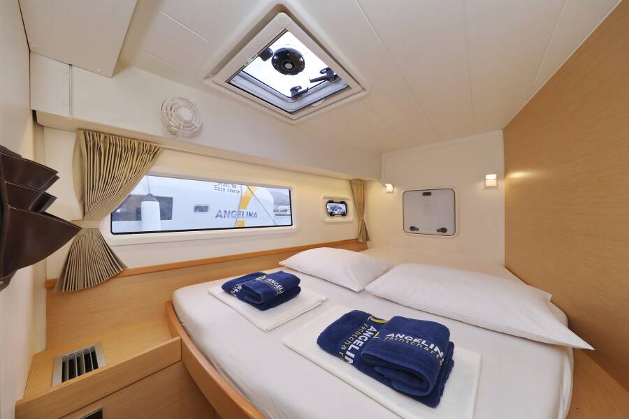Lagoon 42  | Ocean Star
