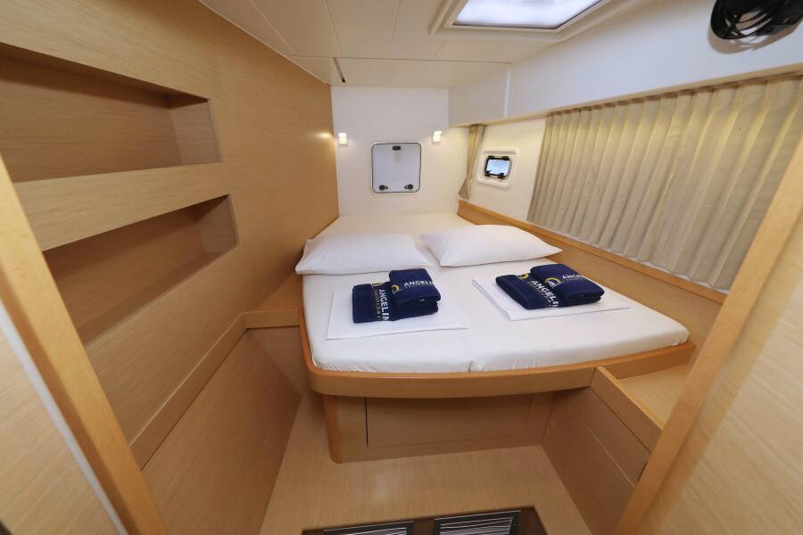 Lagoon 42  | Ocean Star