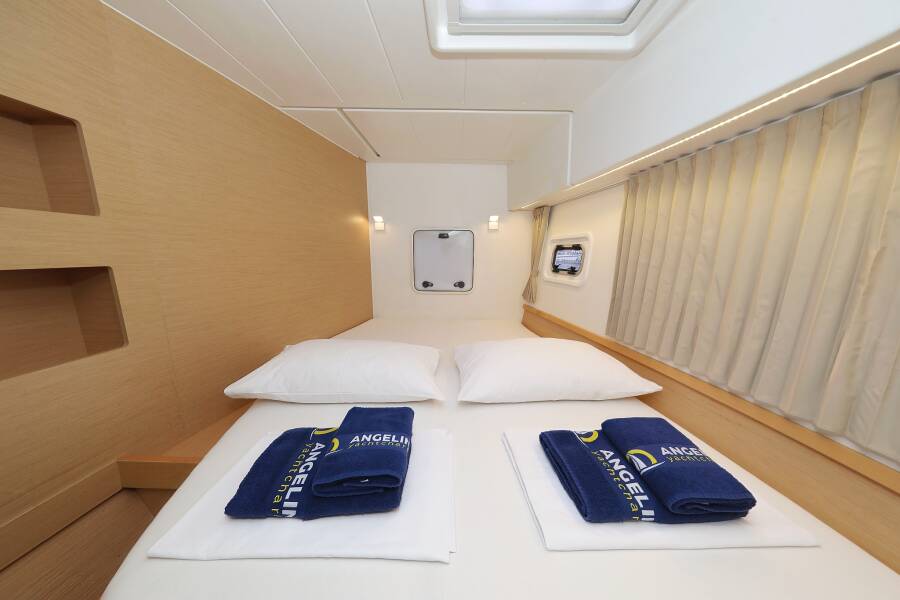 Lagoon 42  | Ocean Star