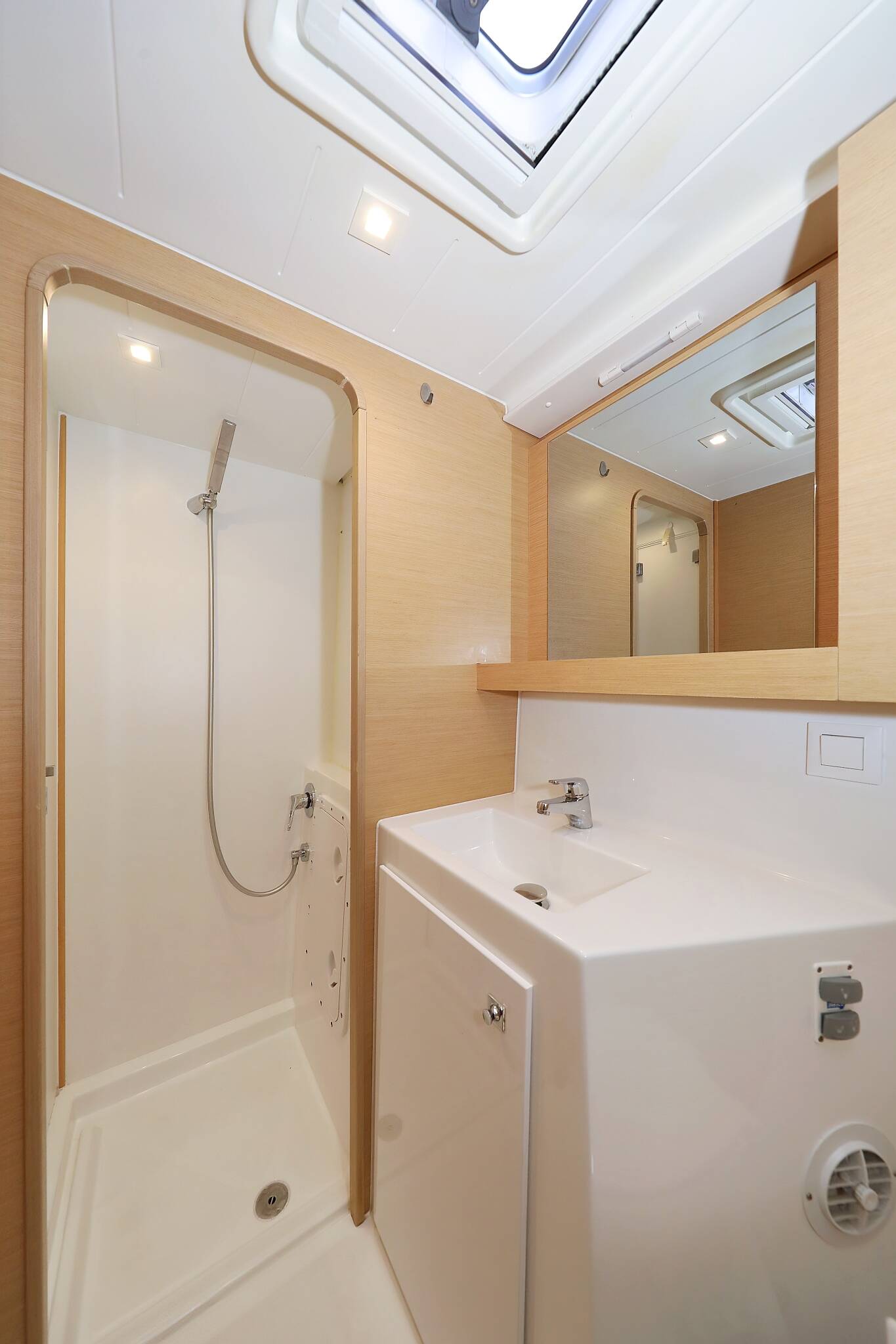 Lagoon 42  | Ocean Star