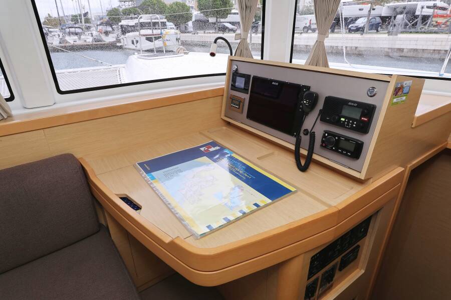 Lagoon 42  | Ocean Star