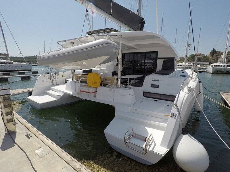 Lagoon 42  | Abba