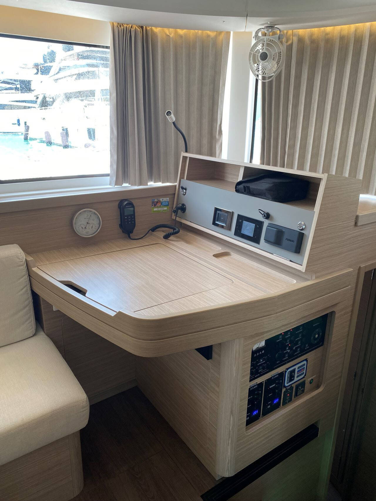 Lagoon 42  | Hanselli