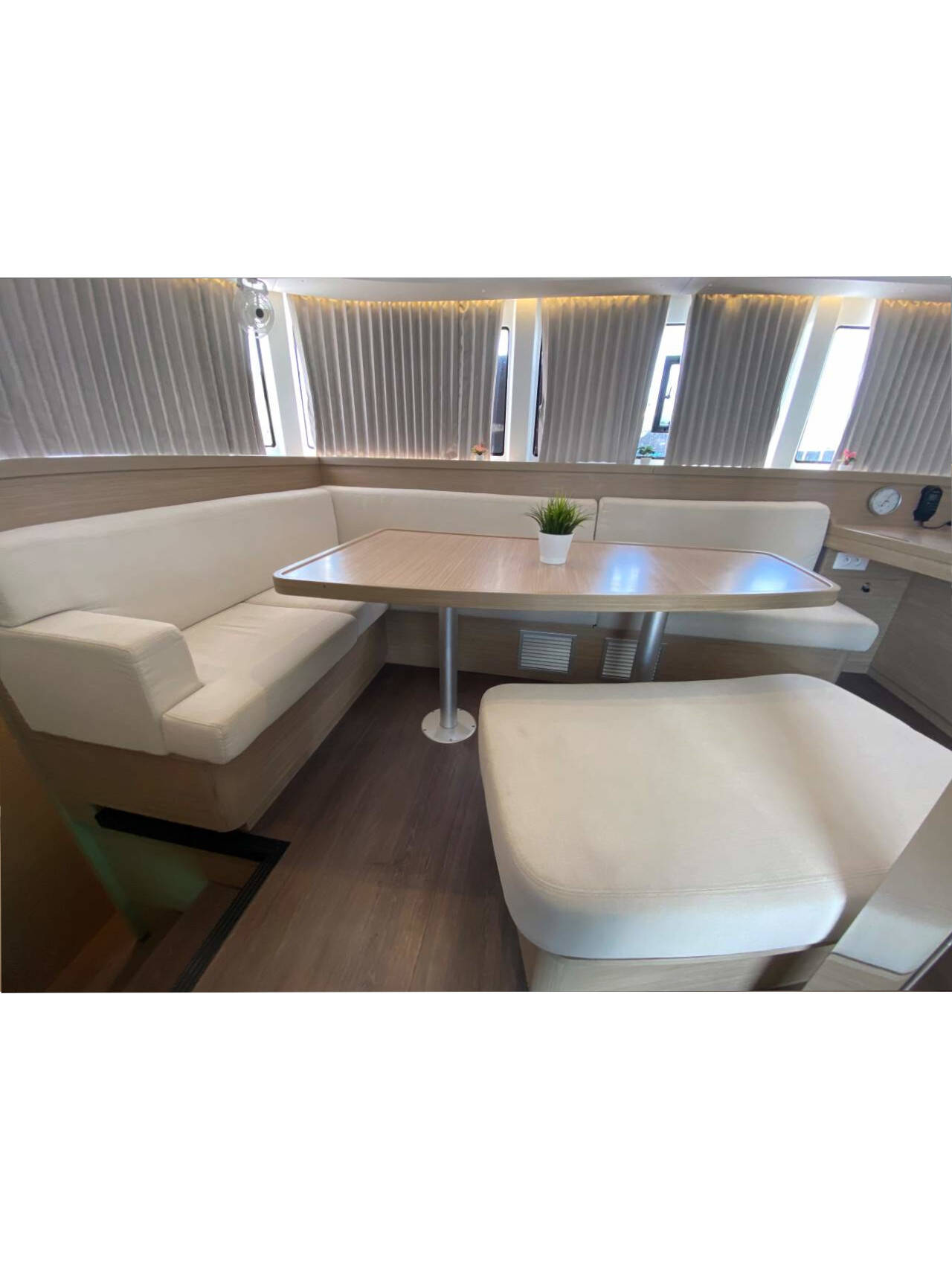 Lagoon 42  | Hanselli