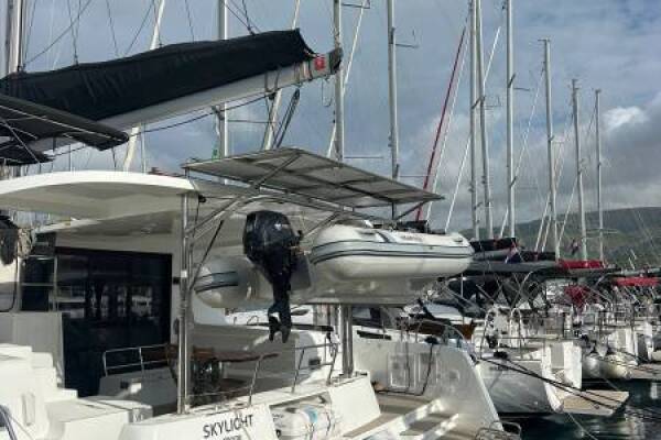 Lagoon 42
