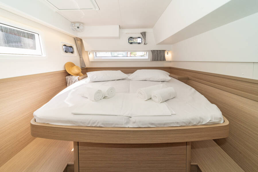 Lagoon 42 | First Adventure