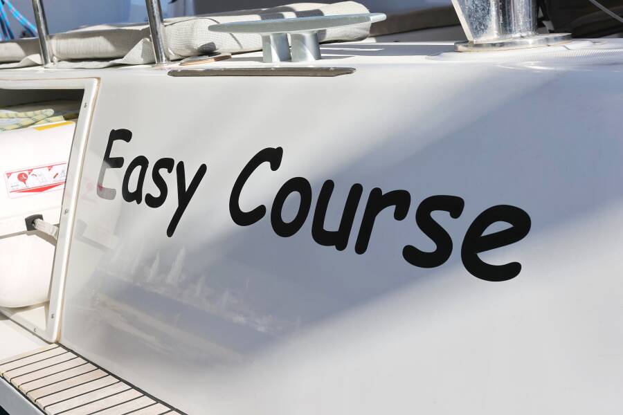 Lagoon 42  | Easy Course