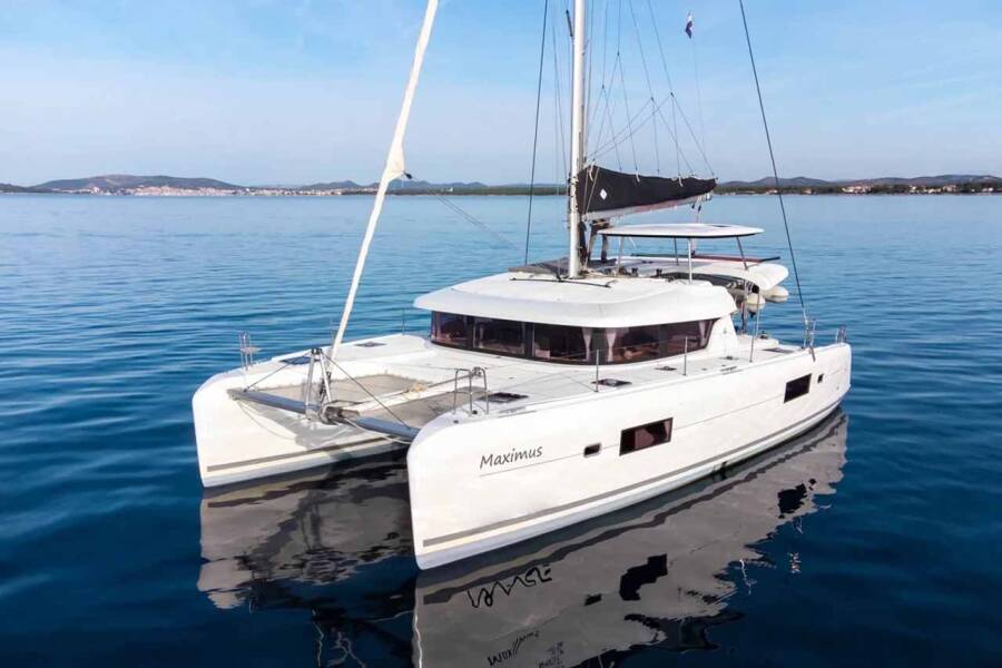 Lagoon 42  | Maximus