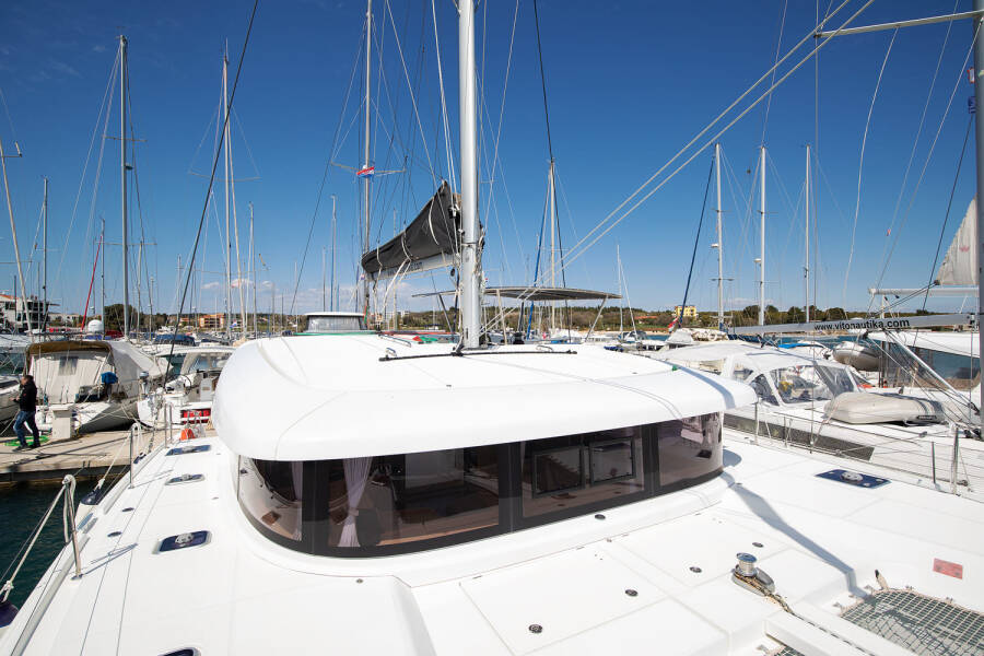 Lagoon 42  | Mare Solero