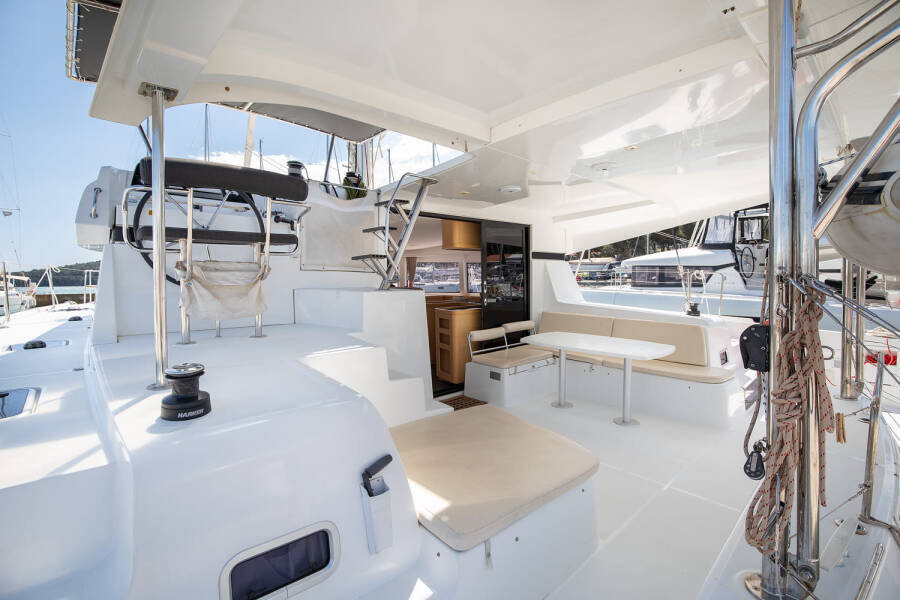 Lagoon 42  | Mare Solero