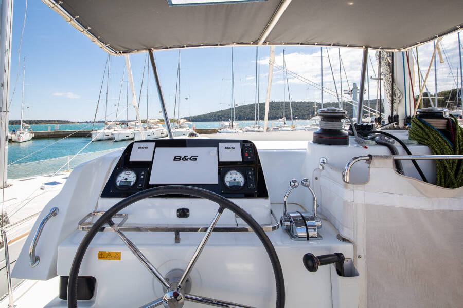 Lagoon 42  | Mare Solero