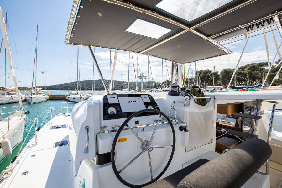 Lagoon 42  | Mare Solero