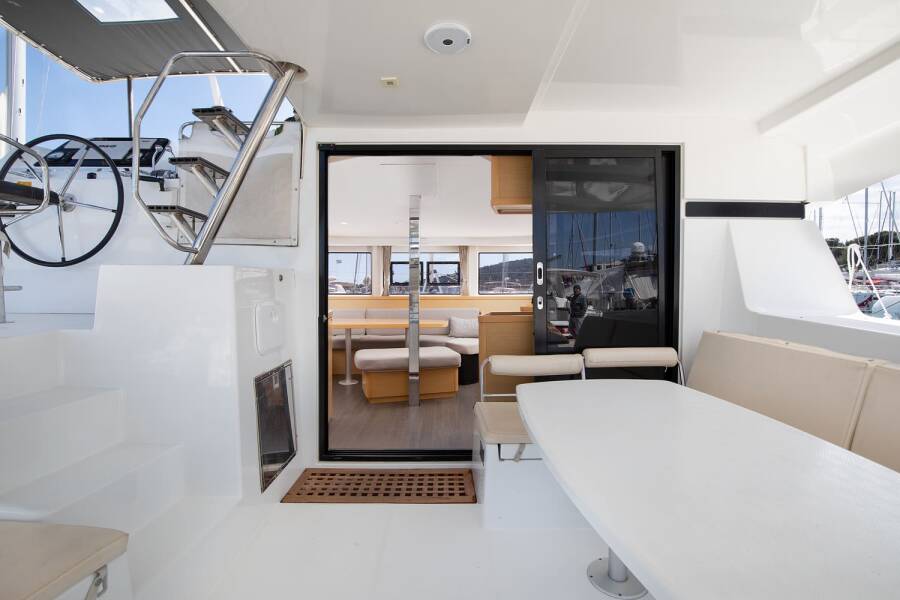 Lagoon 42  | Mare Solero