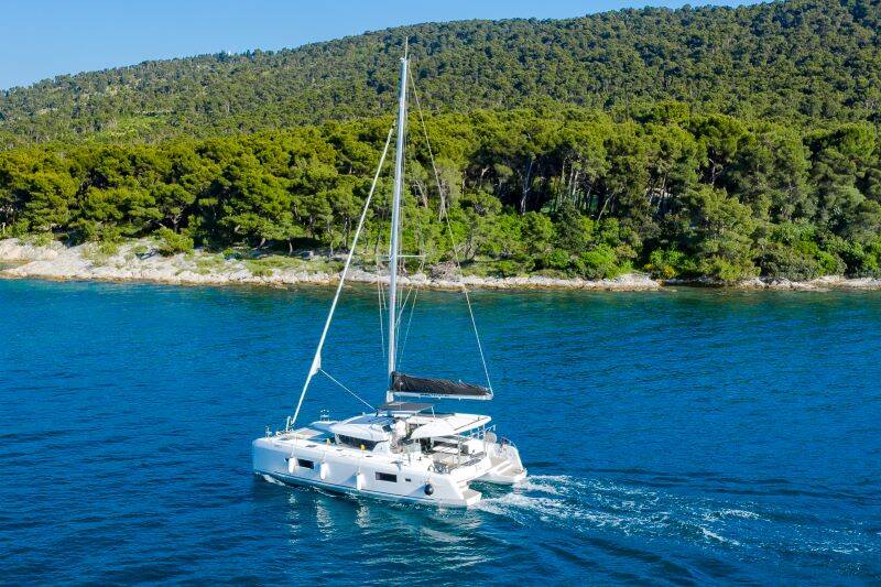 Lagoon 42  | Brattia