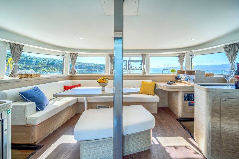 Lagoon 42  | Brattia