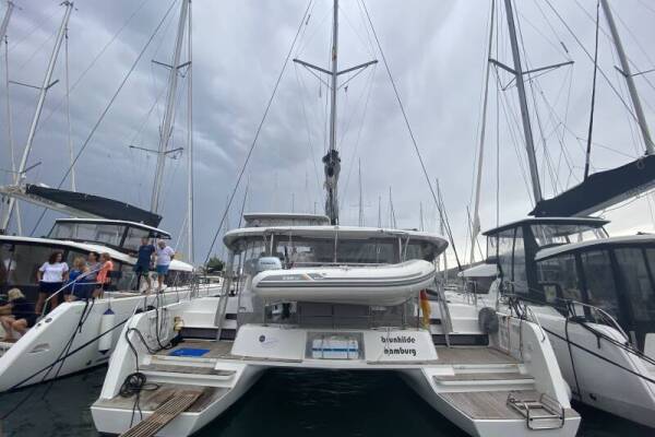 Lagoon 42 | Brunhilde