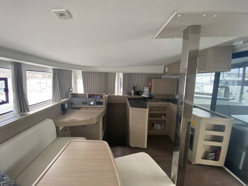 Lagoon 42 | Brunhilde