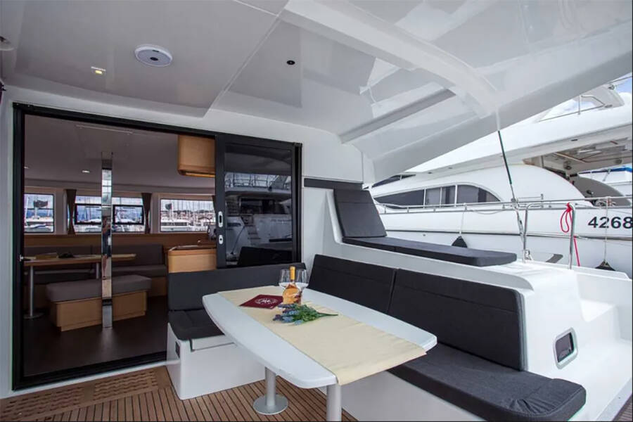 Lagoon 42  | Sofibel
