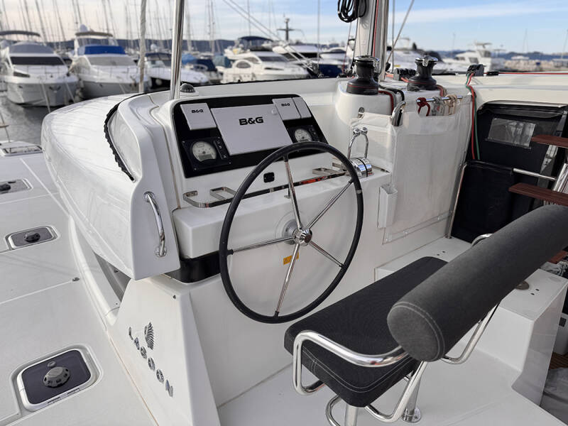 Lagoon 42  | Sofibel