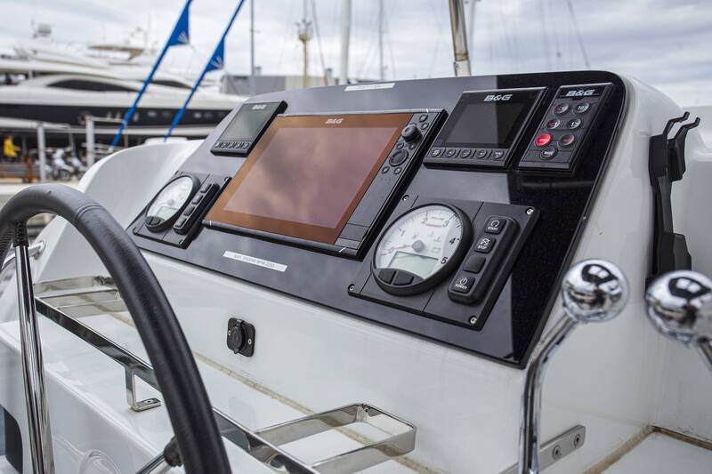 Lagoon 42 | Pulp Fiction