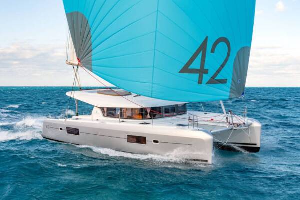 Lagoon 42 | Skylight