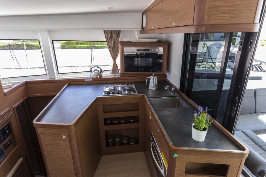 Lagoon 42 | Stardust