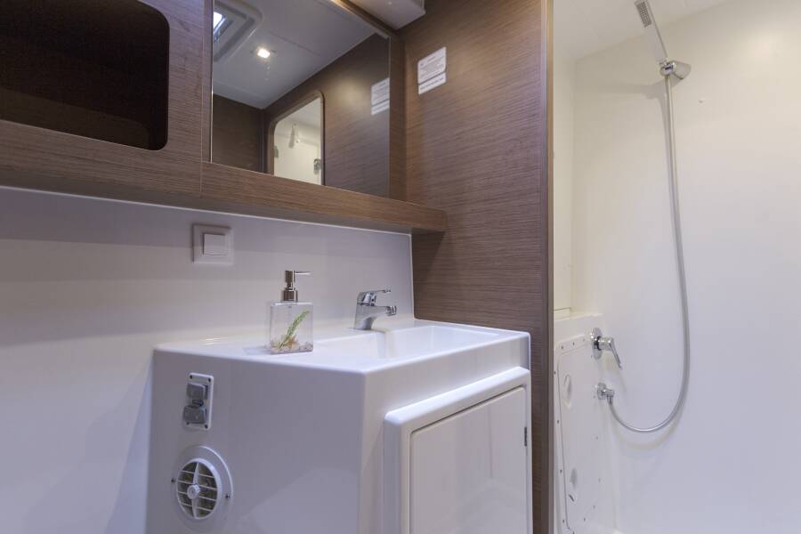 Lagoon 42 | Stardust