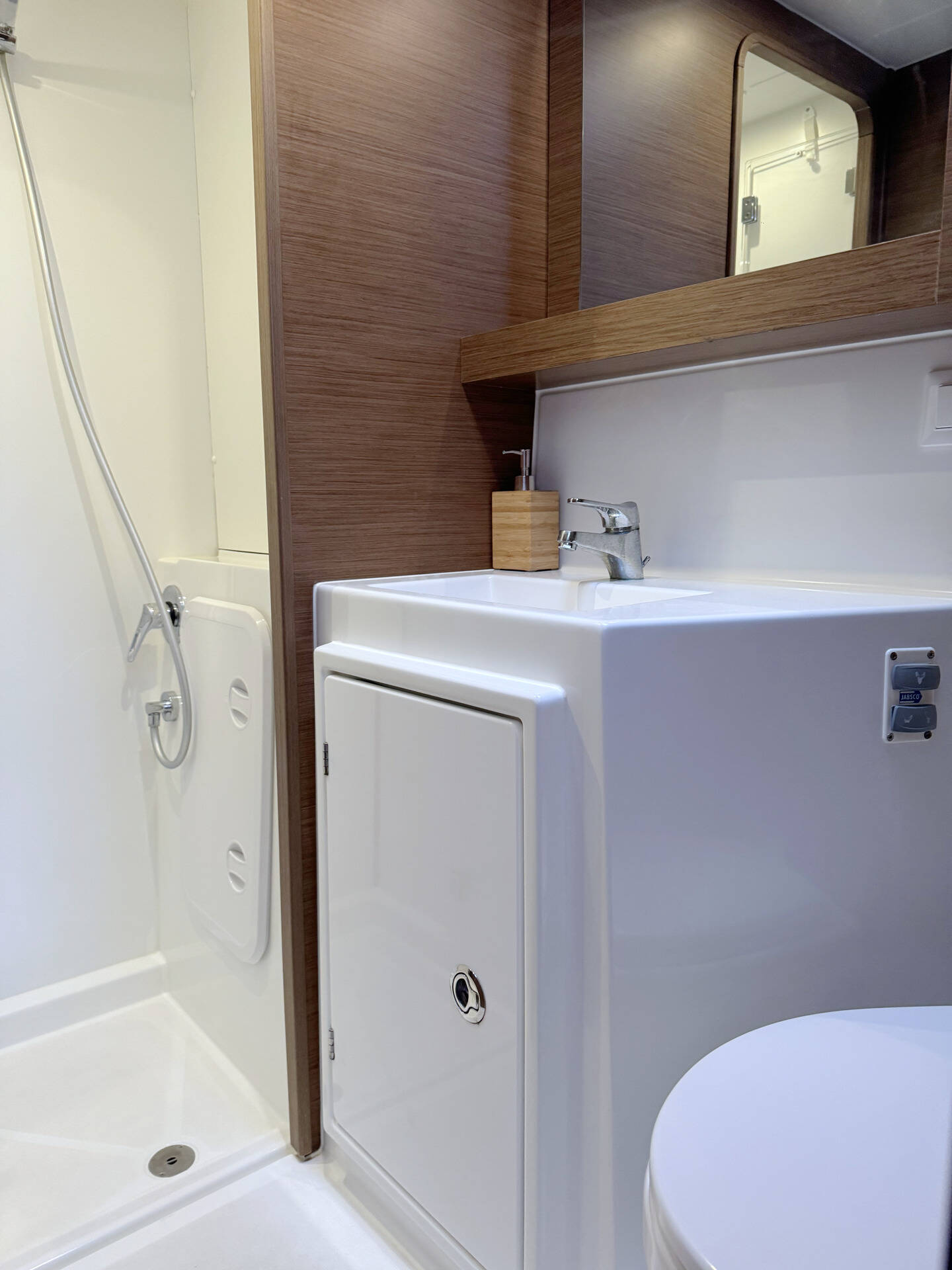 Lagoon 42  | Moonlight