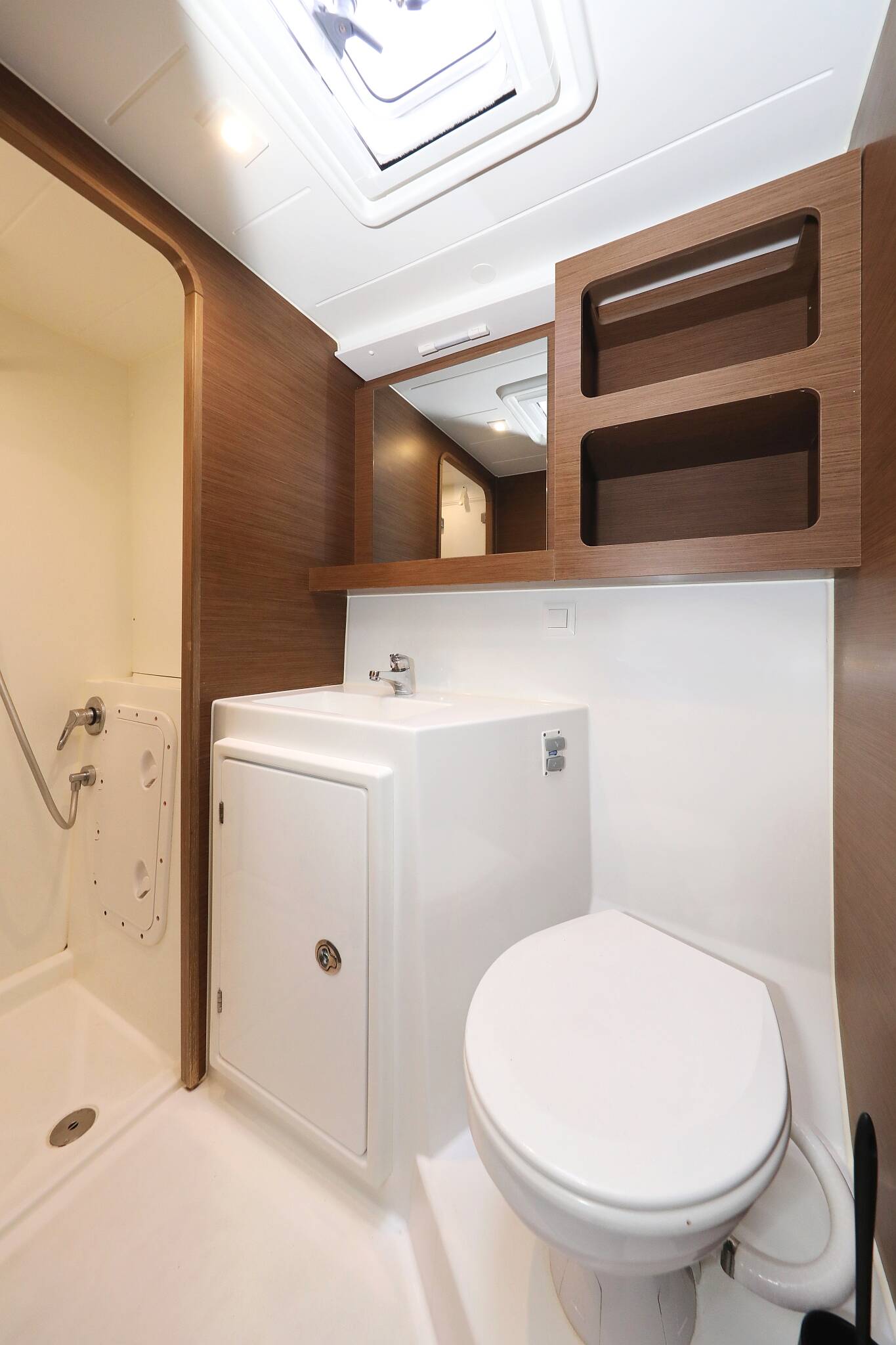 Lagoon 42  | Sapphire