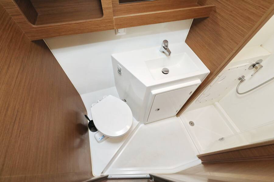 Lagoon 42  | Sapphire