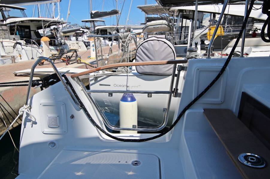 Lagoon 43  | Solution