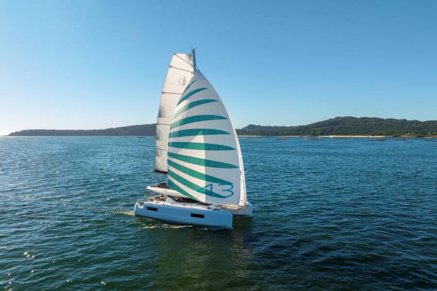 Lagoon 43 | Find Us II