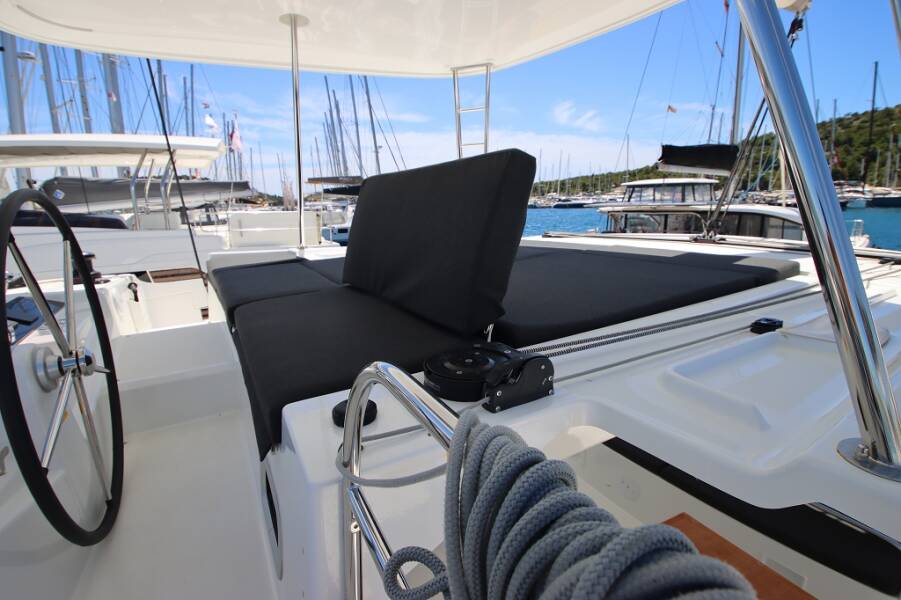 Lagoon 46 OW  | Chill Out