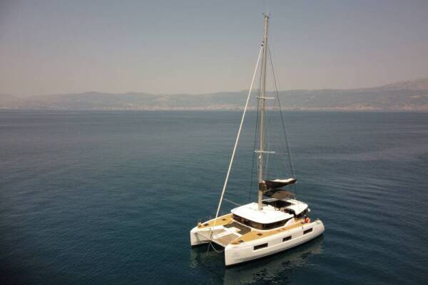 Lagoon 46 OW