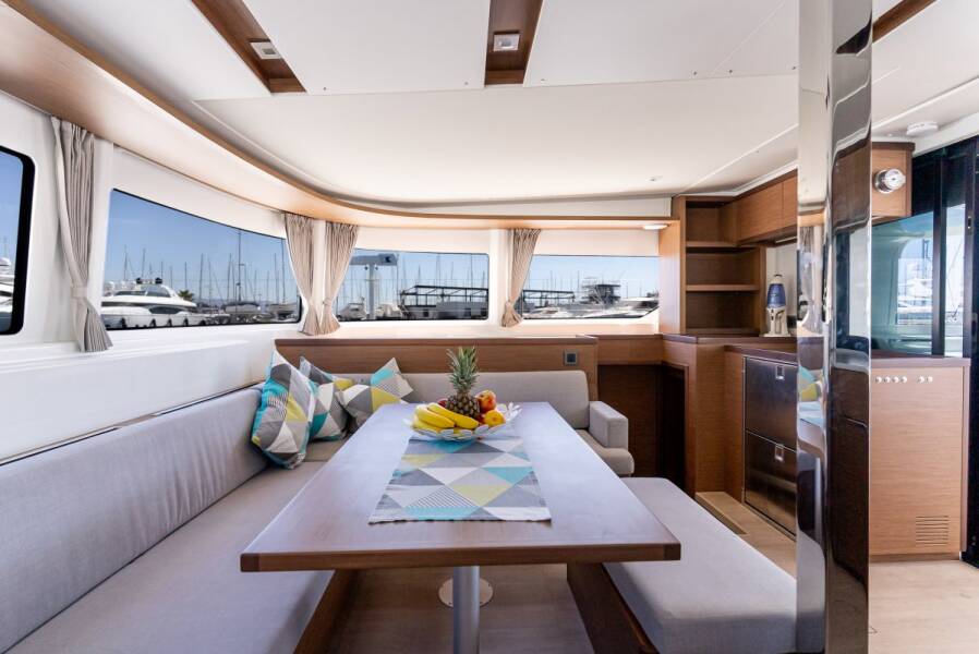 Lagoon 46  | Velvet Breeze